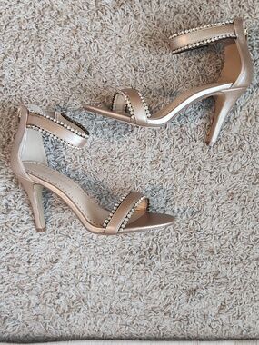 Womens Adrienne Vittadini Heels